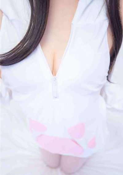 女室友自愿成为我的脚奴_蓝光手机在线看